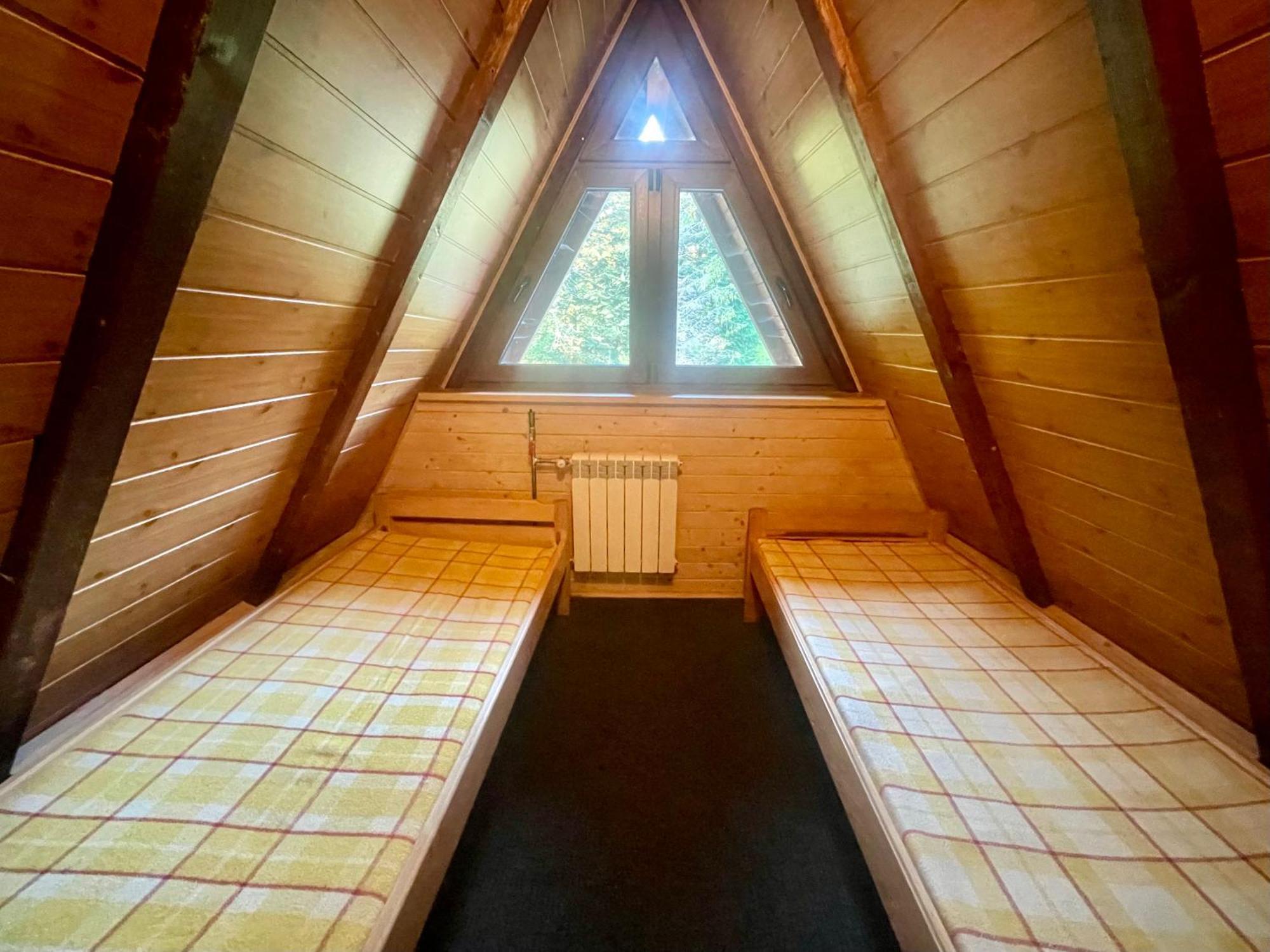 チスナ Bacowka Pttk Pod Honem - Schronisko Gorskieホステル エクステリア 写真