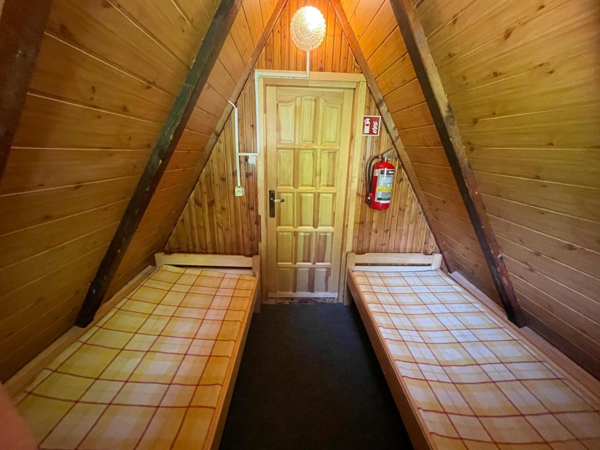 チスナ Bacowka Pttk Pod Honem - Schronisko Gorskieホステル エクステリア 写真
